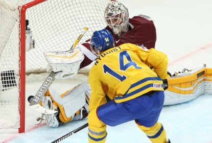 Suécia goleia Cazaquistão por 7 a 3 no Mundial de Hóquei - The Playoffs