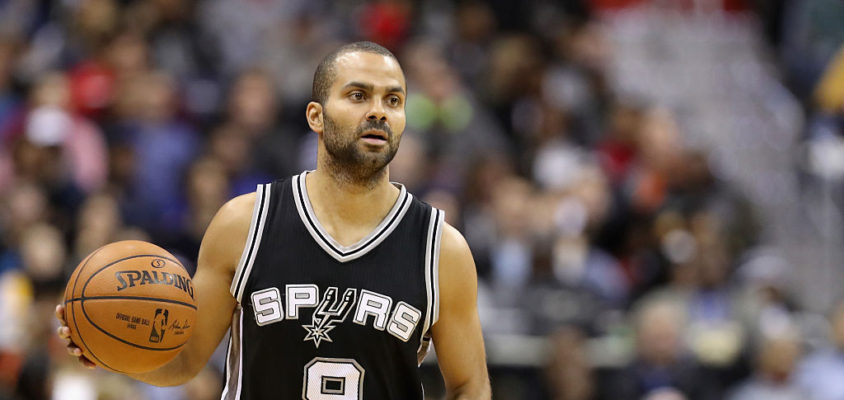 WASHINGTON, DC - NOVEMBER 26: Tony Parker #9 of the San Antonio Spurs dribbles the ball against the Washington Wizards at Verizon Center on November 26, 2016 in Washington, DC