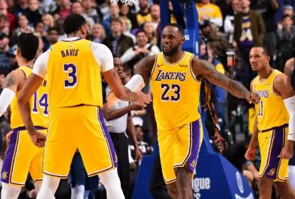 Los Angeles Lakers vence San Antonio Spurs e chega a cinco vitórias consecutivas - The Playoffs