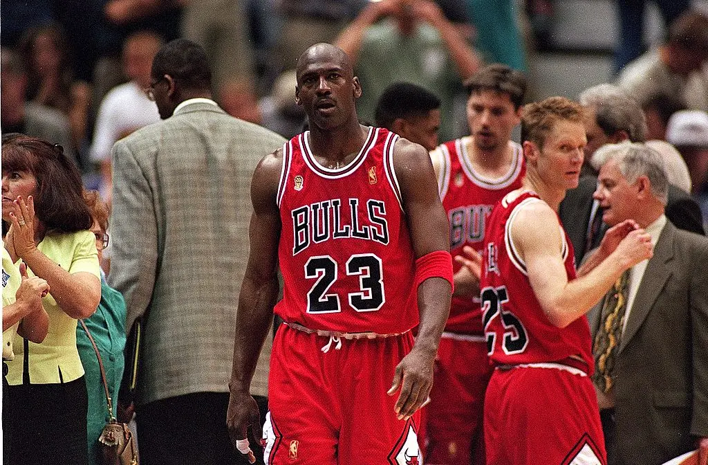 Todo Basket Peru - Nuevamente en Stock💥💥 Uniforme Chicago Bulls en color  rojo de Michael Jordan. ☑️Disponible en tallas S M L XL ☑️ Precio promoción  S/ 85 📦 Envio no incluido