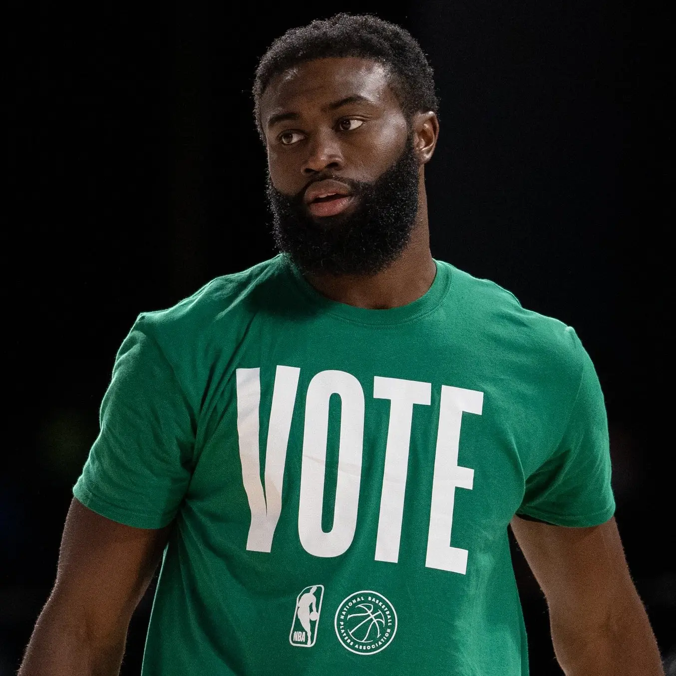 NBA considera permitir uso de apelidos nas camisas dos jogadores