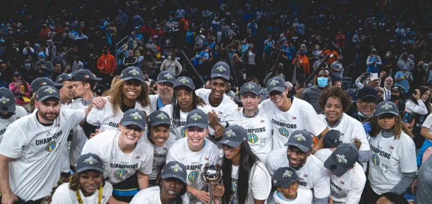 Sky vence Mercury e conquista título da WNBA