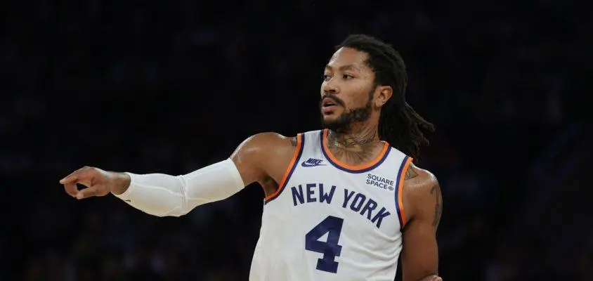 Derrick Rose passa por cirurgia no tornozelo e ficará fora por pelo menos oito semanas