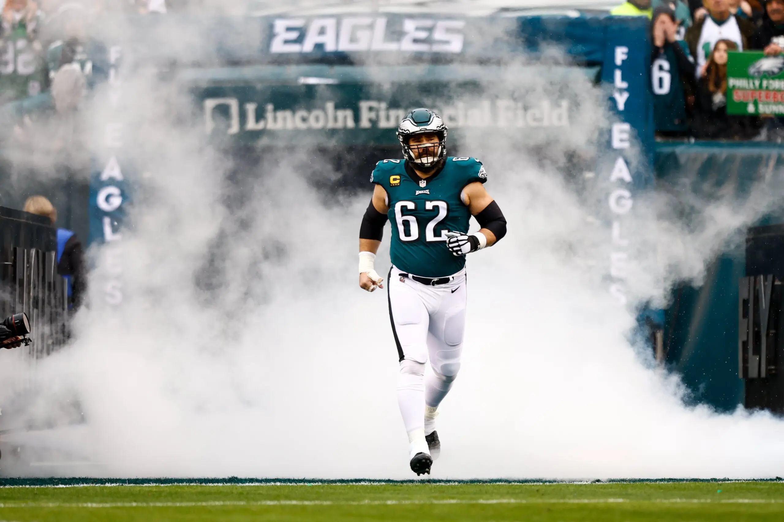 Philadelphia Eagles center Jason Kelce returning for 13th NFL season