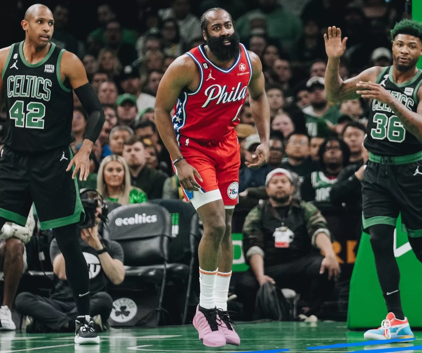 76ers vencem Celtics sem Embiid e com show de Harden