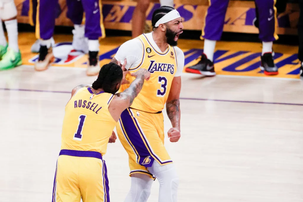 Davis domina e Lakers superam Warriors no primeiro jogo da série