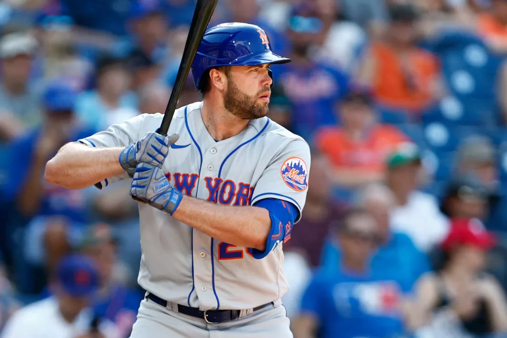 PHILADELPHIA, PA - AUGUST 20: Darin Ruf #28 of the New York Mets in action against the Philadelphia Phillies during game one of a double header at Citizens Bank Park on August 20, 2022 in Philadelphia, Pennsylvania. The Mets defeated the Phillies 8-2