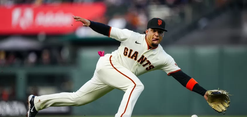 Giants viram contra Diamondbacks e seguem vivos por playoffs