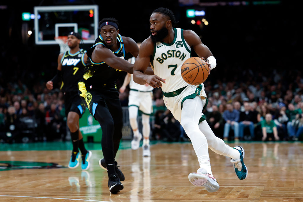 Boston, MA - January 30: Boston Celtics SG Jaylen Brown drives to the basket in the first quarter. The Celtics beat the Indiana Pacers, 129-124.